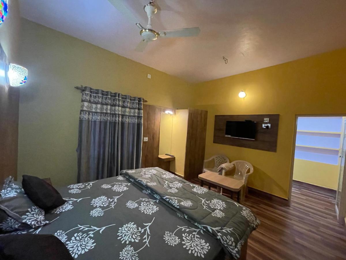 Rambha Hotel Lake Queen מראה חיצוני תמונה